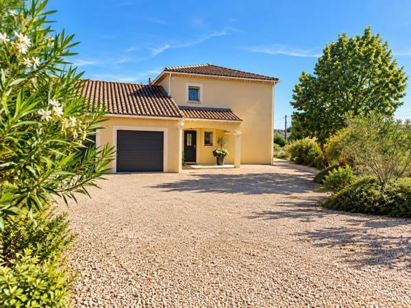 Maison T6 206 m² - garage jardin