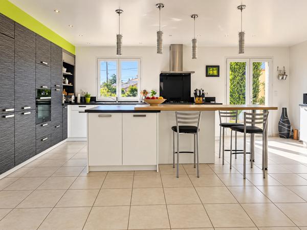 Maison T6 206 m² - garage jardin
