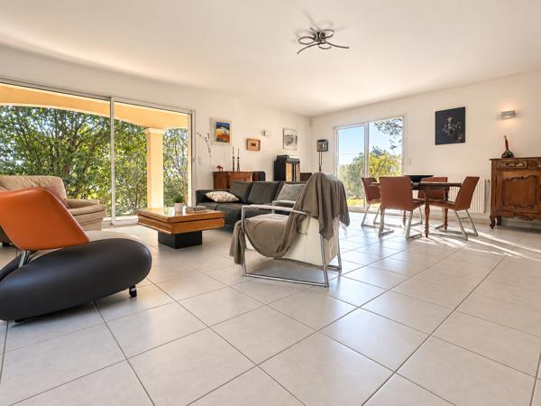 Maison T6 206 m² - garage jardin