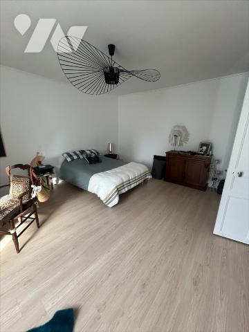 Lorient , Maison de caractère , 130 m2 hab , double garage, jardin