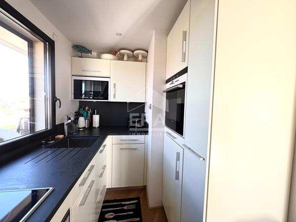 Appartement Juan Les Pins 3 pièce(s) 76.33 m2