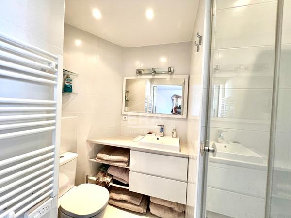 Appartement Juan Les Pins 3 pièce(s) 76.33 m2