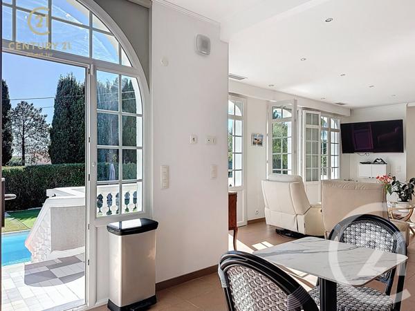Maison à vendre  7 pièces - 183,01 m2 JUAN LES PINS - 06