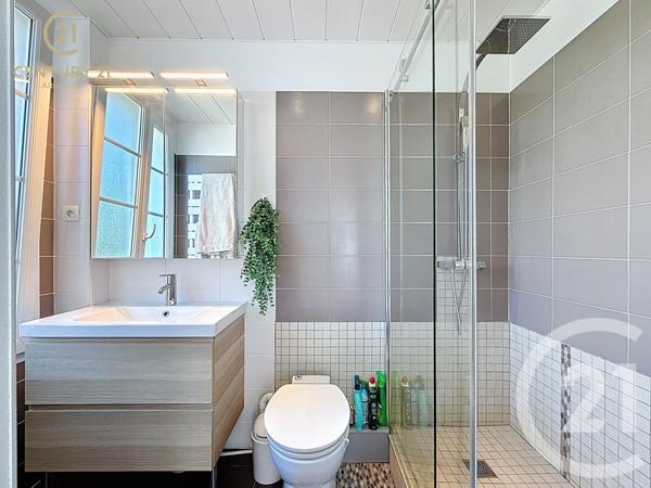 Maison à vendre  7 pièces - 183,01 m2 JUAN LES PINS - 06