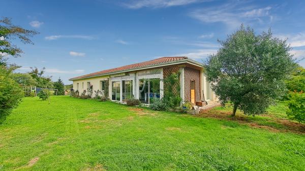 Proche de PEYREHORADE