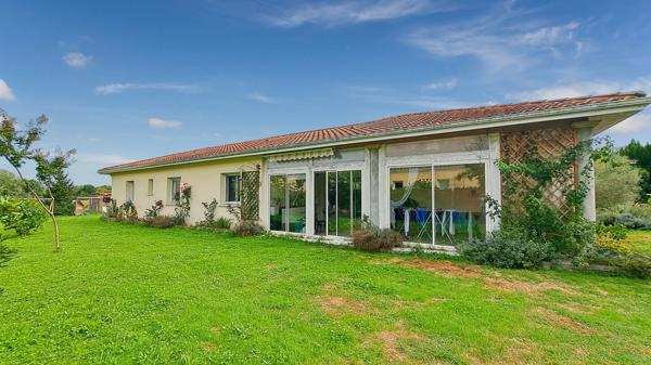 Proche de PEYREHORADE