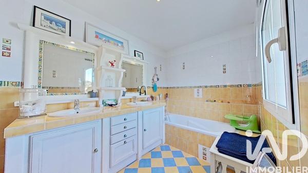 Maison à vendre 5 pièces 195 m² Vidauban