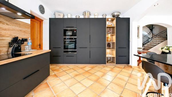 Maison à vendre 5 pièces 195 m² Vidauban
