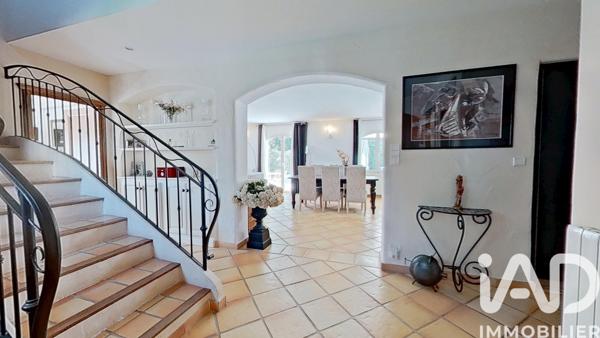 Maison à vendre 5 pièces 195 m² Vidauban
