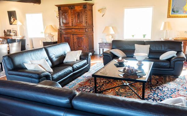 Maison à vendre    8 pièces •  Bourg-en-Bresse