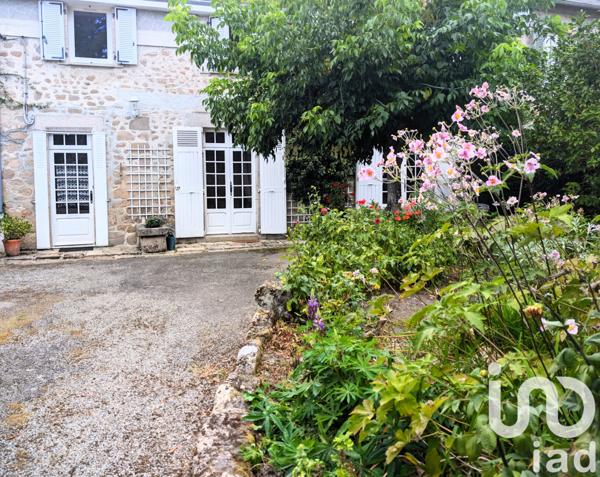 Maison à vendre 7 pièces 147 m² La Jonchère-Saint-Maurice