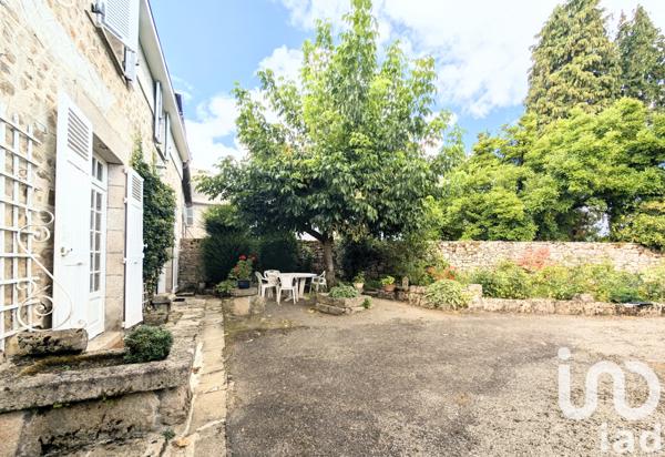 Maison à vendre 7 pièces 147 m² La Jonchère-Saint-Maurice