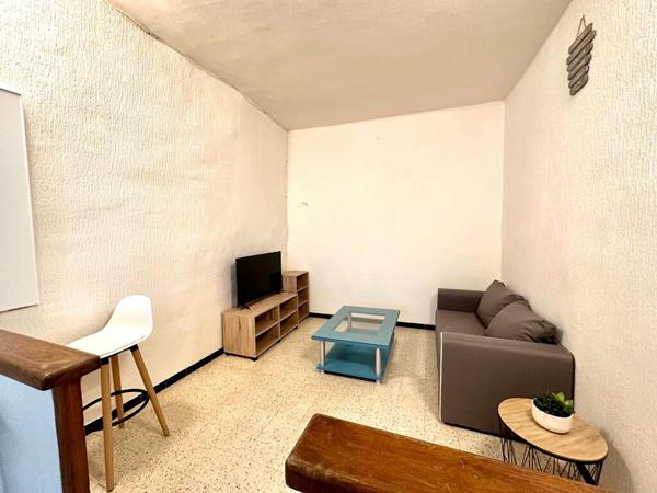 Maison de ville T2 bis meublée St Andre De Sangonis