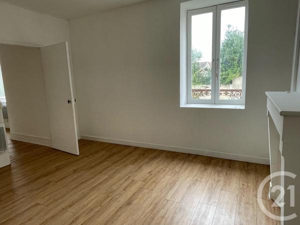 Maison à vendre  9 pièces - 220,60 m2 SANCOINS - 18