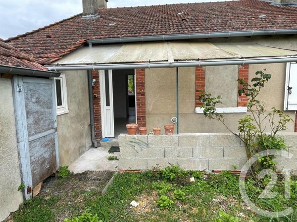 Maison à vendre  9 pièces - 220,60 m2 SANCOINS - 18