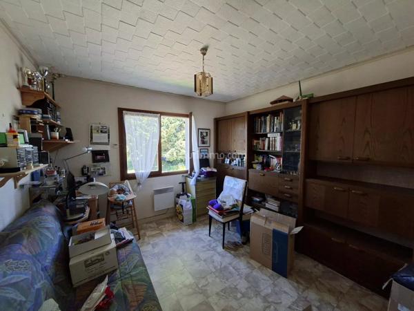 Vente                                                      Maison
                        
                     6 pièces                      163 m2                     à Gisors