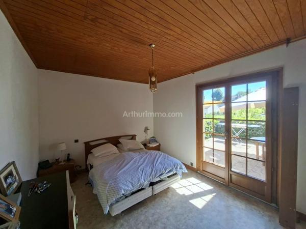 Vente                                                      Maison
                        
                     6 pièces                      163 m2                     à Gisors