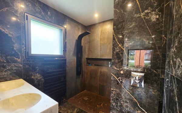 Maison à vendre    6 pièces • 130 m2 Landivisiau