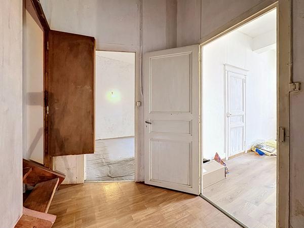 Maison de ville à rénover à Lavardac - 3 chambres, 106 m² avec garage