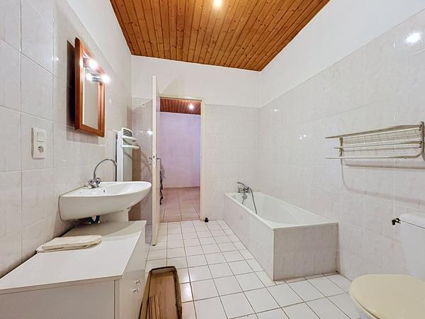 Maison de ville à rénover à Lavardac - 3 chambres, 106 m² avec garage