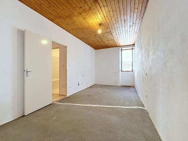 Maison de ville à rénover à Lavardac - 3 chambres, 106 m² avec garage