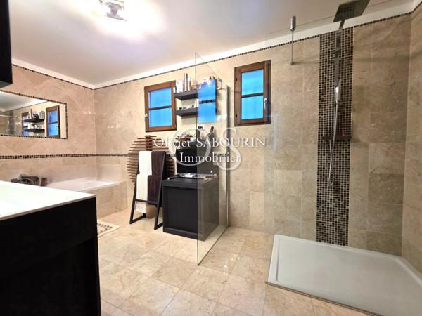 Immobilier Saint Aygulf (83370) – Villa 250m2 – 1 490 000 €