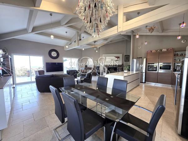 Immobilier Saint Aygulf (83370) – Villa 250m2 – 1 490 000 €