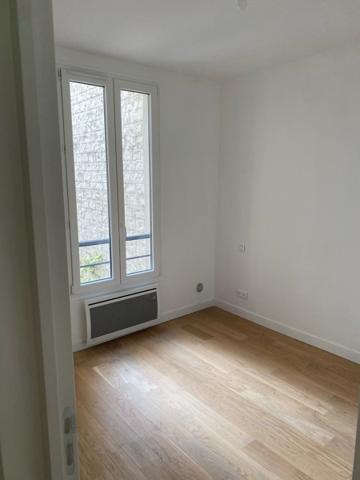 Appartement à vendre 450 000 € Paris 18 3 p 44 m² DPE E