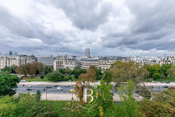Paris 16ème, Appartement 2 Chambres -  321 m² à vendre