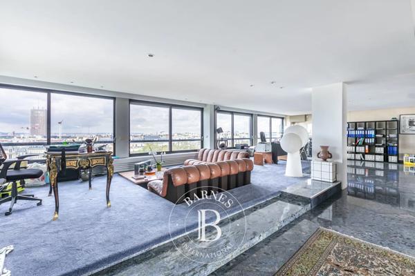 Paris 16ème, Appartement 2 Chambres -  321 m² à vendre