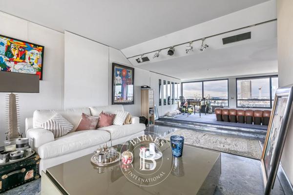 Paris 16ème, Appartement 2 Chambres -  321 m² à vendre