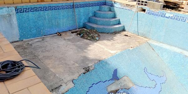 Marseille (13010) Saint Loup: Maison plain pied 80 m2, piscine, terrasse, jardin, vue dégagée, grand garage