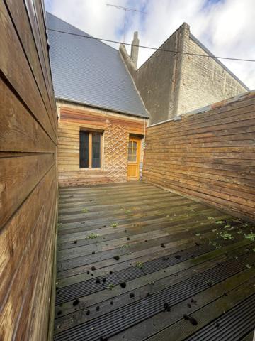 IMMEUBLE + LOCAL COMMERCIAL