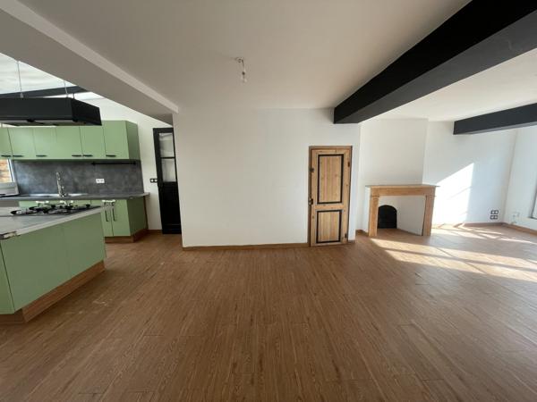 IMMEUBLE + LOCAL COMMERCIAL