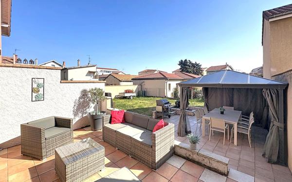 Maison à vendre    6 pièces •  Saint-Just-Saint-Rambert