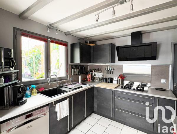 Maison à vendre 5 pièces 95 m² Saint-Cyr-sur-Loire