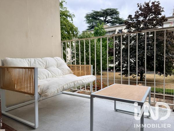 Location studio 22,03 m² Orléans