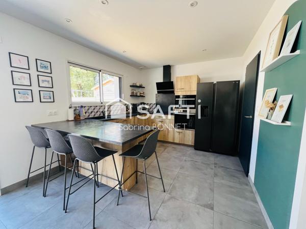 Maison neuve de 2022. La Roche/ Challans 20 minutes, Saint Gilles/ Les Sables 35 minutes.