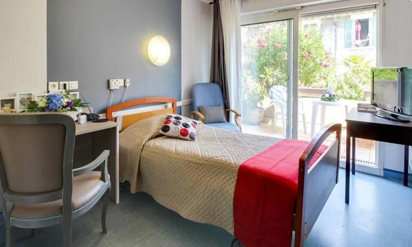INVESTISSEMENT LOCATIF – Nice – Résidence EHPAD Bleu Soleil - 7,3 % de rentabilité