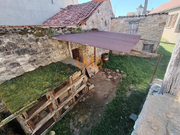 Garage / atelier / lieux de stockage