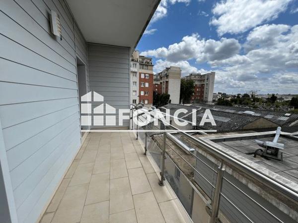 Location Appartement 3 pièces 58.62 m² - 54 AVENUE DU GENERAL GALLIENI Joinville Le Pont 94340