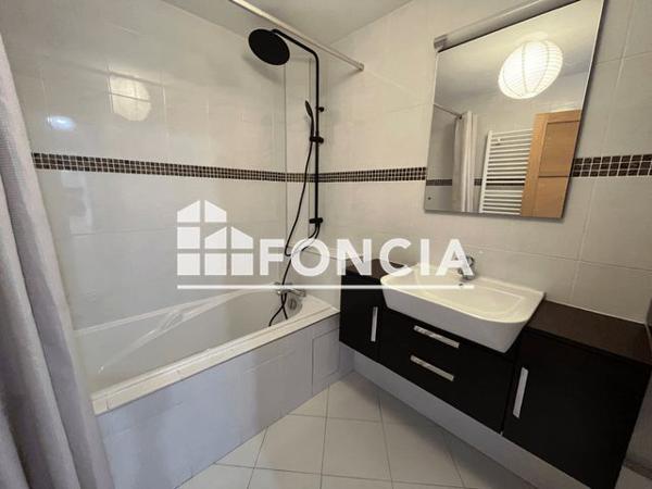Location Appartement 3 pièces 58.62 m² - 54 AVENUE DU GENERAL GALLIENI Joinville Le Pont 94340