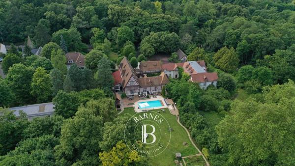 Évry-Courcouronnes, Maison 6 Chambres -  383 m² à vendre