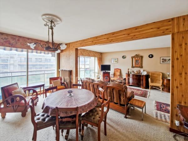 Appartement à vendre 4 pièces PAU (64)lumineux avec balcon + parking + cave – Hyper-centre de Pau