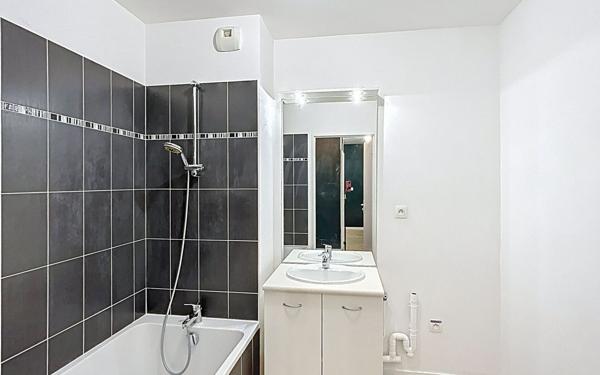 Appartement à vendre    3 pièces • 63,56 m2 Reims