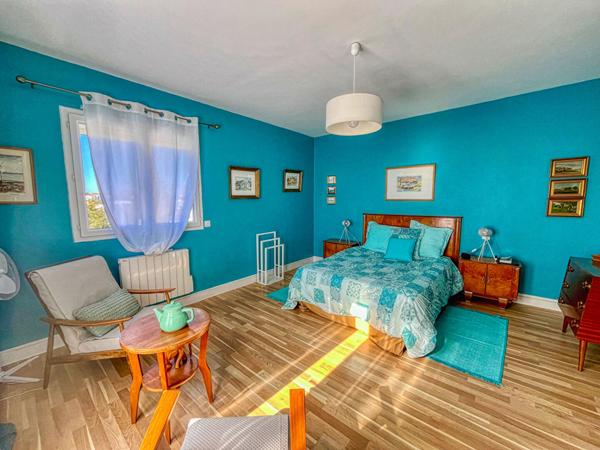 À vendre Maison de charme au style méditerranéen à Royan, à deux pas du Marché Central Royan