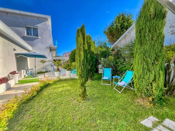 À vendre Maison de charme au style méditerranéen à Royan, à deux pas du Marché Central Royan