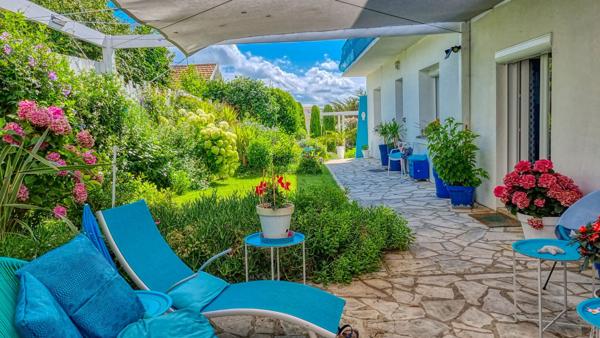 À vendre Maison de charme au style méditerranéen à Royan, à deux pas du Marché Central Royan