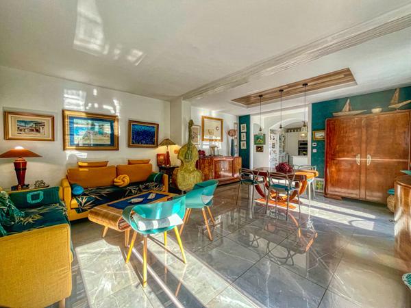 À vendre Maison de charme au style méditerranéen à Royan, à deux pas du Marché Central Royan