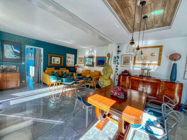 À vendre Maison de charme au style méditerranéen à Royan, à deux pas du Marché Central Royan